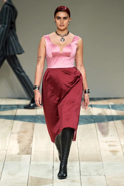 Look 23